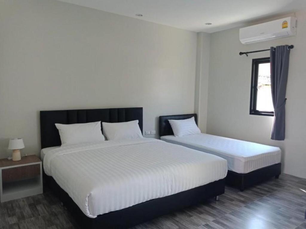 Oyo 259 Baan Napatr Hotel หาดบางเทา ภายนอก รูปภาพ