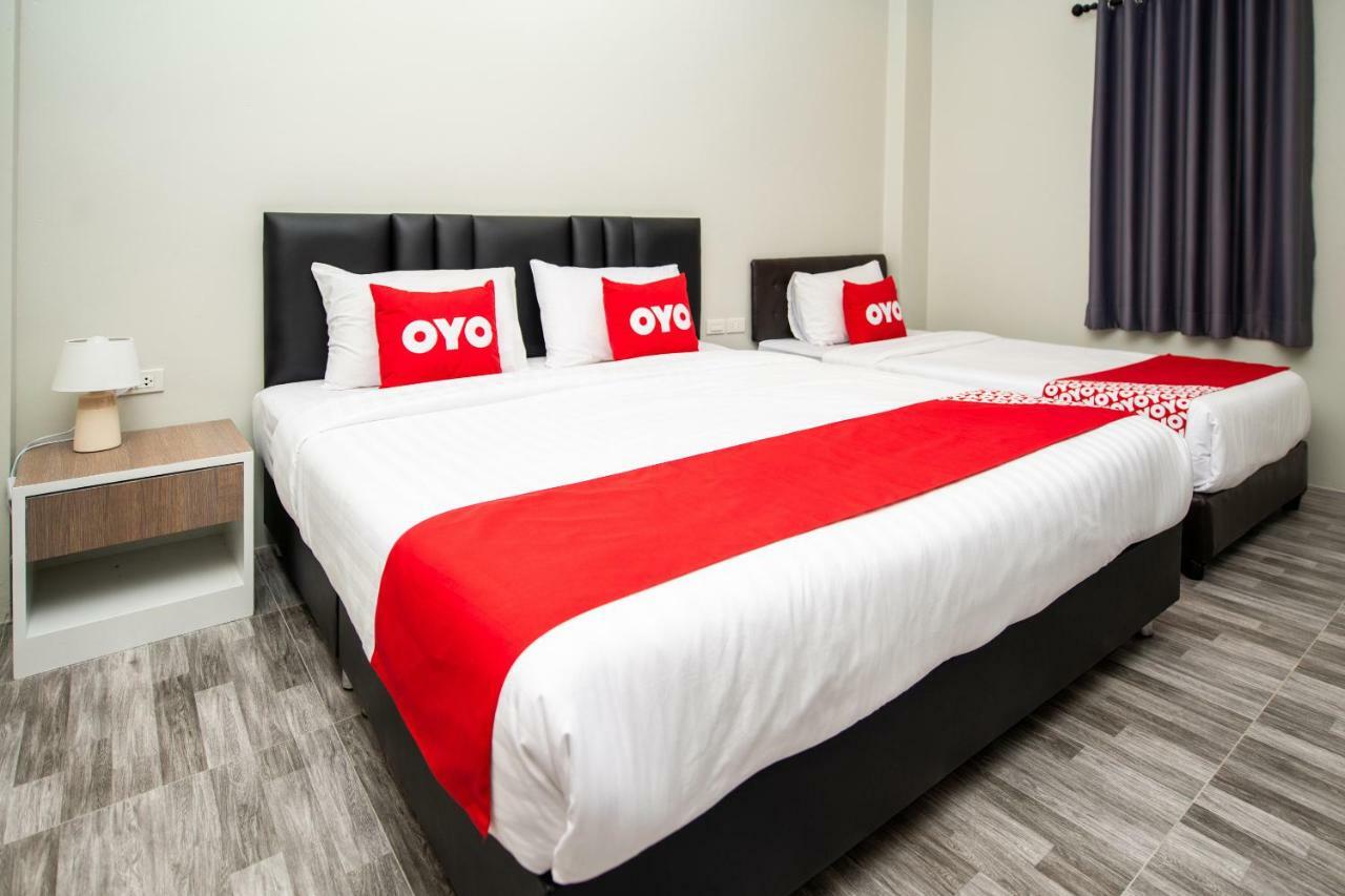 Oyo 259 Baan Napatr Hotel หาดบางเทา ภายนอก รูปภาพ